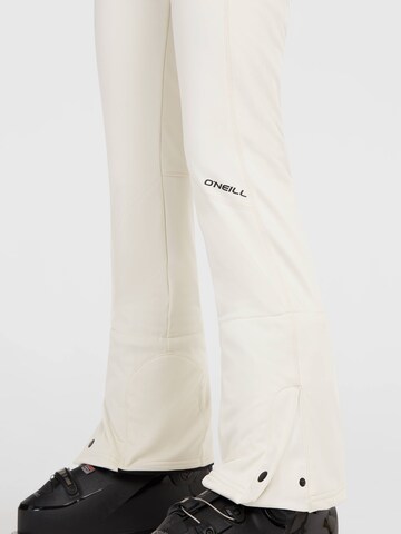 Regular Pantaloni outdoor de la O'NEILL pe alb