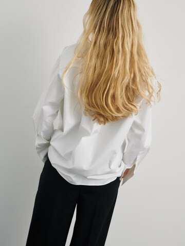 Camicia da donna 'Gemma' di ABOUT YOU x Marie von Behrens in bianco