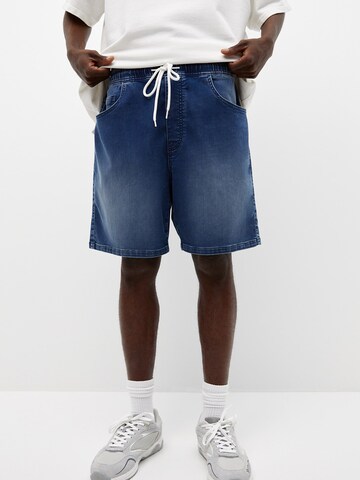 Pull&Bear Loosefit Shorts in Blau: predná strana