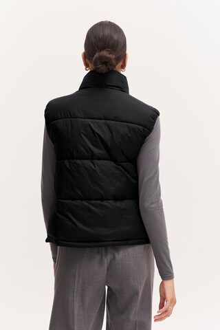 b.young Vest 'Bomina' in Black