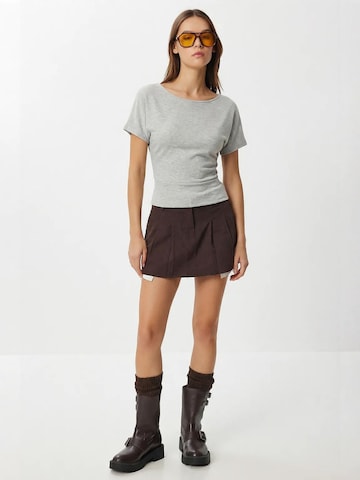 Camicia da donna di Happiness İstanbul in grigio