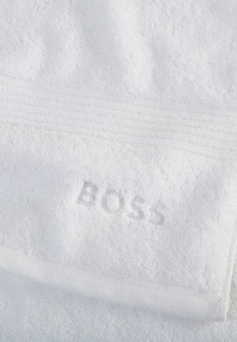 BOSS Shower Towel in White: front