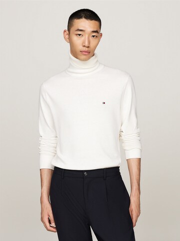 TOMMY HILFIGER Sweater in White: front