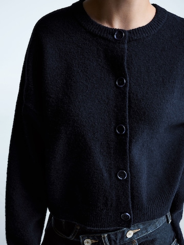 Cardigan Bershka en bleu