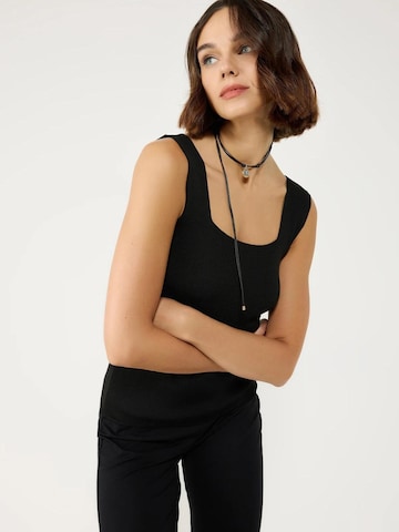 No Matter What Blouse in Zwart: voorkant