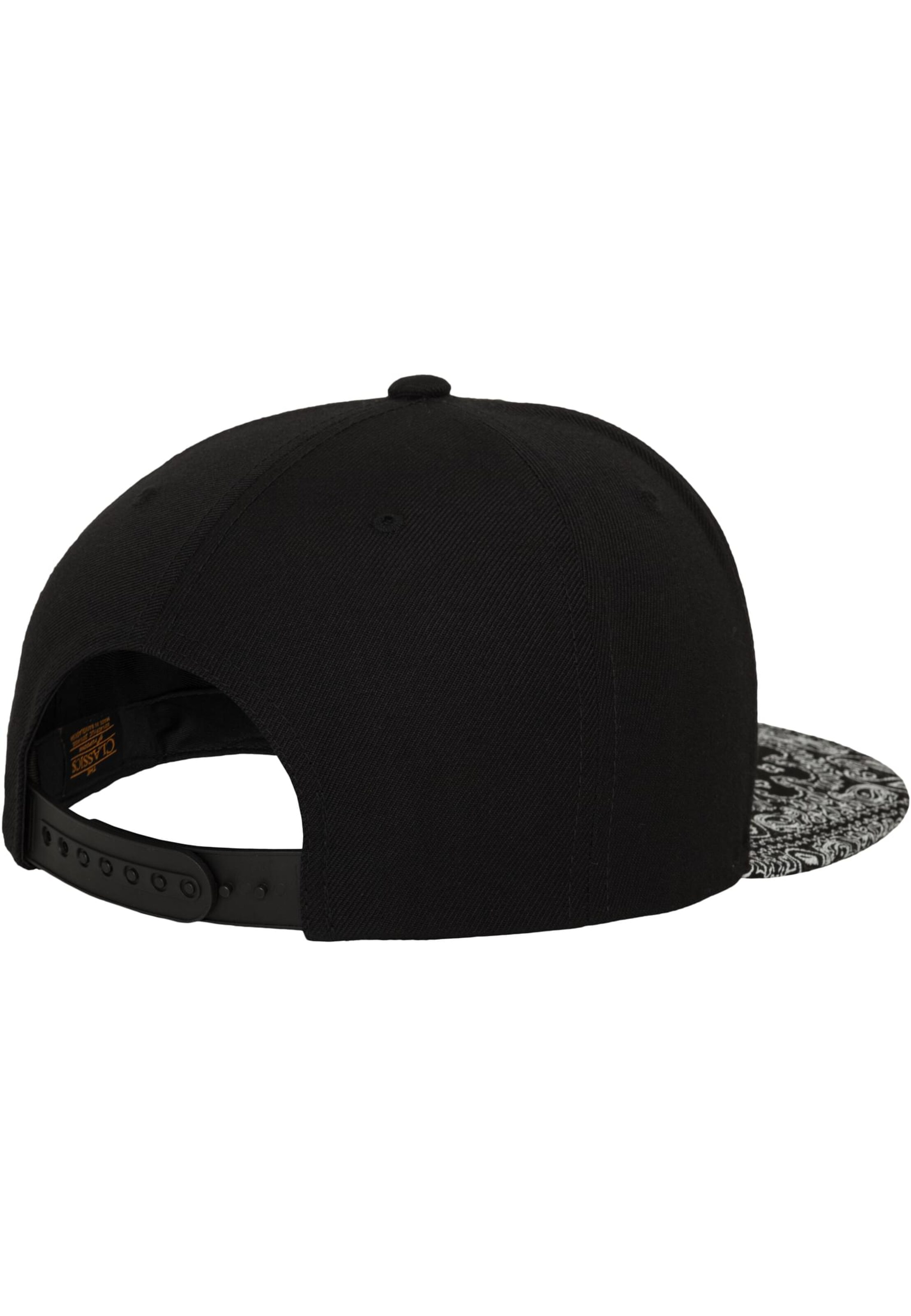 Flexfit Cap in Black