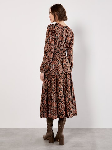 Apricot Dress 'Smock Waist Tiered' in Red