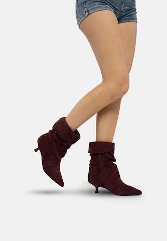 Salinyang Ankle Boots in Red