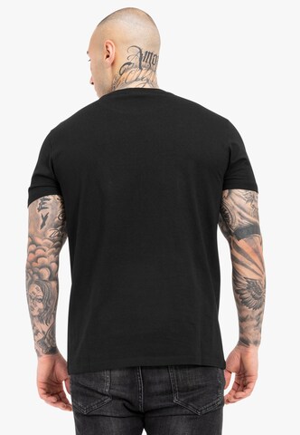 Tapout - Camiseta 'ADELANTOS' en negro