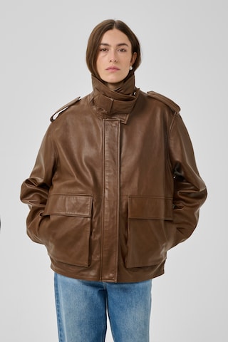 My Essential Wardrobe Tussenjas 'MWDina ' in Bruin: voorkant