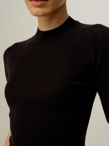 Lilysilk - Camiseta tradicional en negro