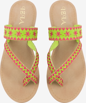 IZIA T-bar sandals in Green