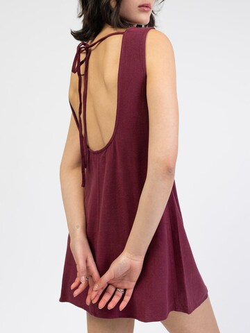 BROKE + SCHÖN Sommerkleid 'Rückenfreies Minikleid aus Leinen-Mix'‌‌‌‌‌‌‌‌‌ in Rot