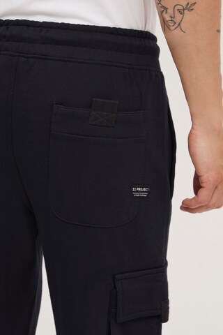 Tapered Pantaloni cargo 'Prsidone' di 11 Project in nero