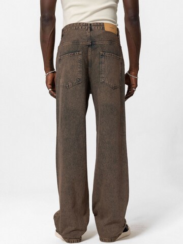 Wide leg Pantaloni di VAMOS CLO in marrone