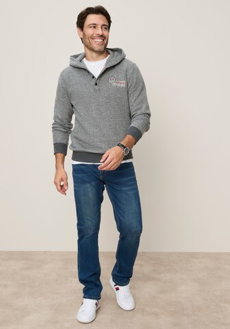 Man's World Pullover in Grau