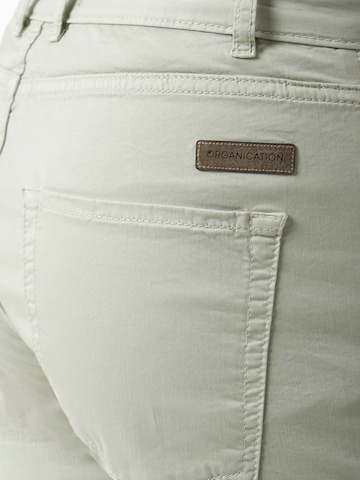 Organication Regular Shorts in Grün