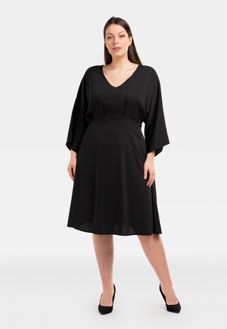 Robe de cocktail 'TYCJANA' Karko en noir