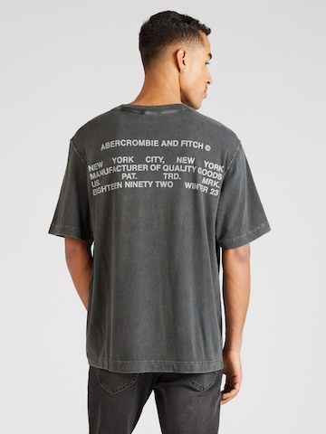 Abercrombie & Fitch T-shirt i grå