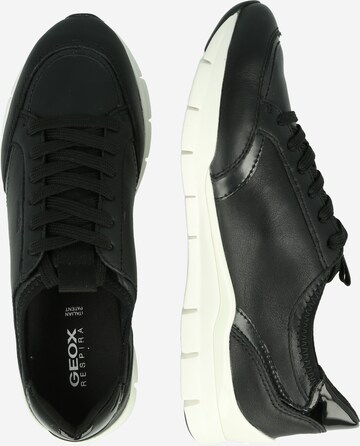 Sneaker low 'SUKIE' de la GEOX pe negru