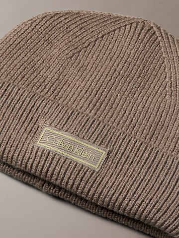 Bonnet Calvin Klein en marron