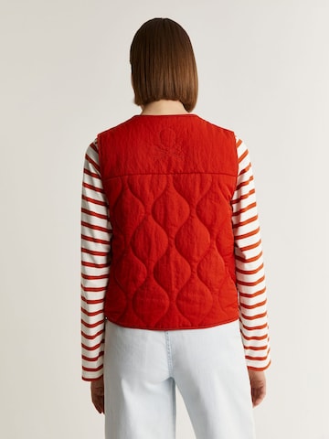Scalpers Vest in Red