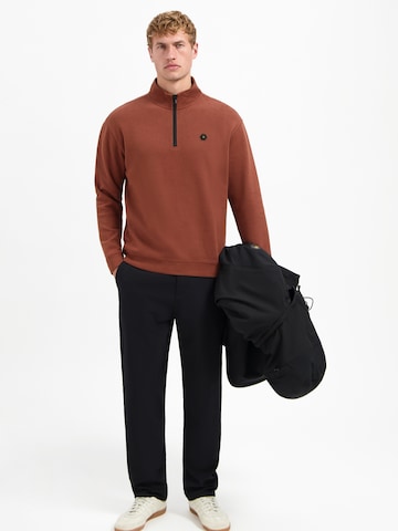 No Excess Sweatshirt in Brown