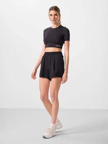 Tommy Life Regular Workout Pants in Black