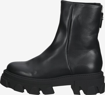 STEVE MADDEN Boots in Black