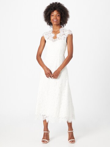 Robe de soirée IVY OAK en blanc