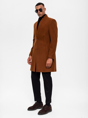 Antioch Between-seasons coat in Brown