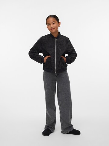 Vero Moda Girl Välikausitakki 'VMBERLIN' värissä musta