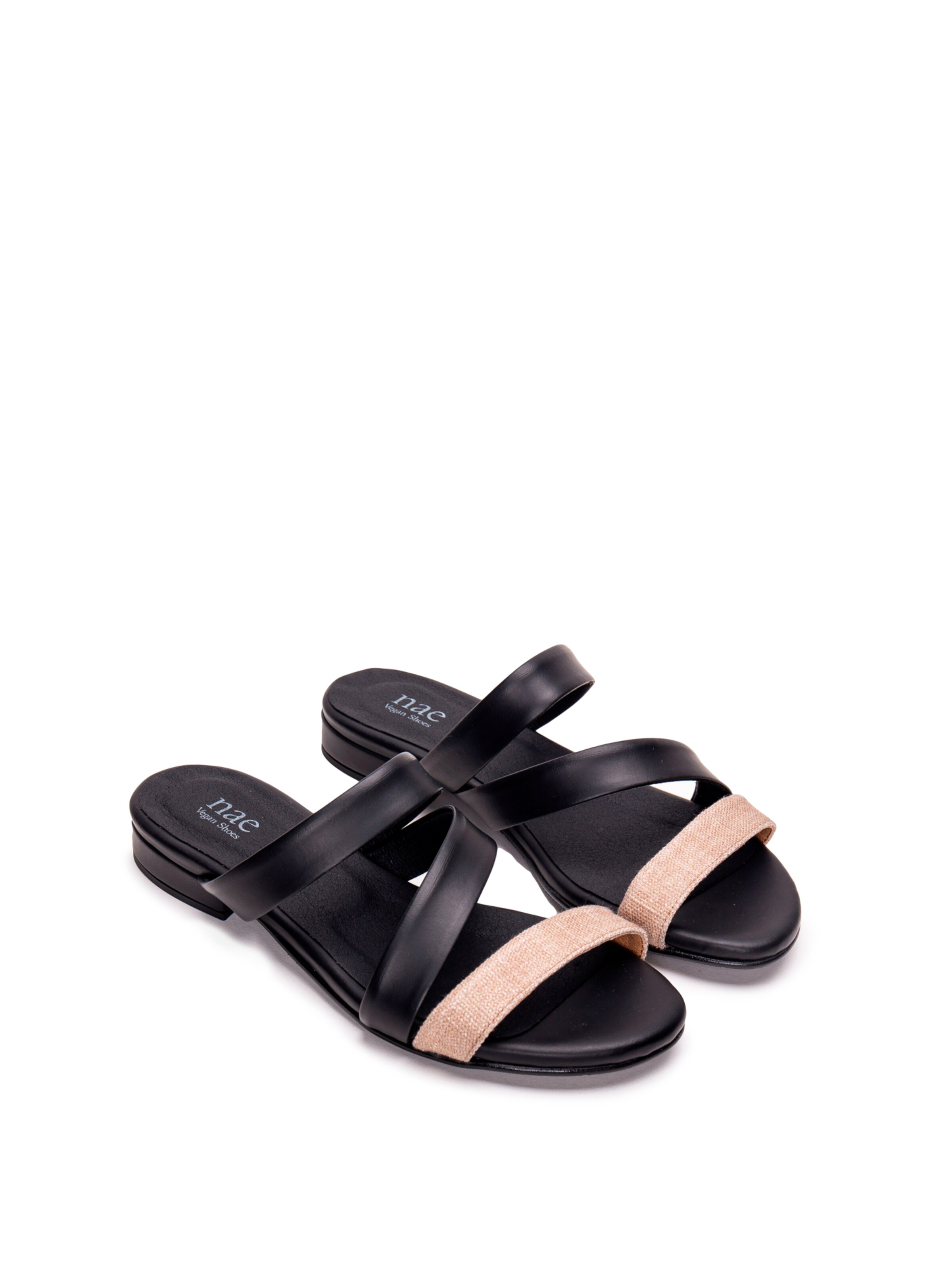 Sandalo 'Finna Black' di nae Vegan Shoes in nero