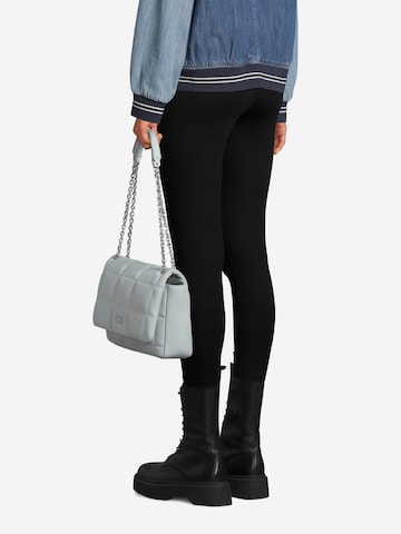 Calvin Klein - Mala de ombro em cinzento