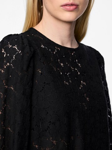 Camicia da donna 'Nanessa' di PIECES in nero