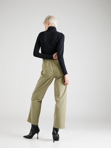 Marks & Spencer Loosefit Hose in Grün