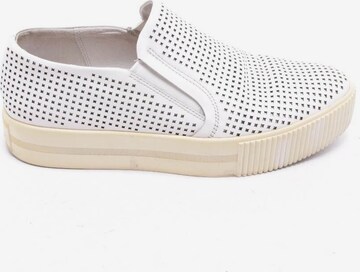 ASH Flats & Loafers in 38 in White: front