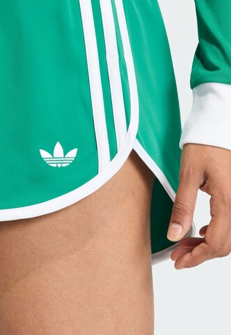 Loosefit Pantalon ADIDAS ORIGINALS en vert