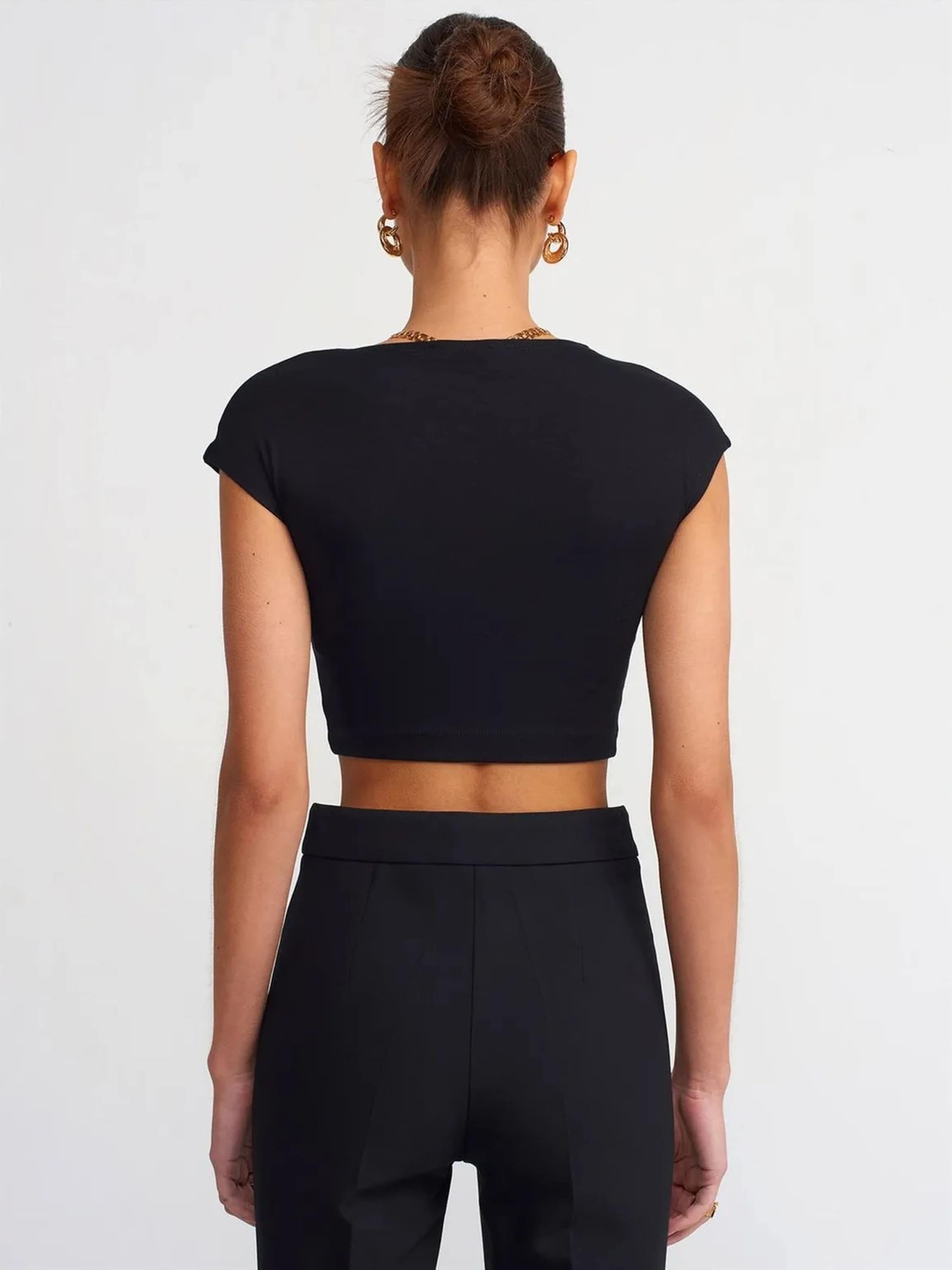Dilvin Blouse in Zwart
