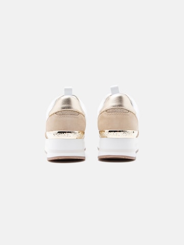 MICHAEL Michael Kors Ниски маратонки 'RAINA' в злато