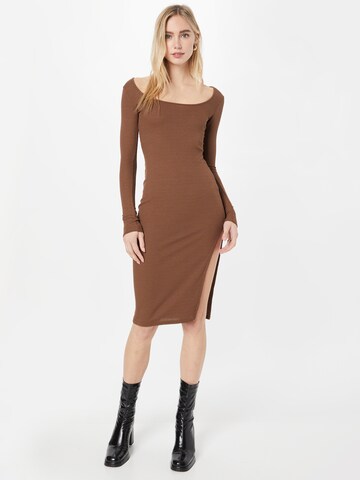 Robe Misspap en marron : devant