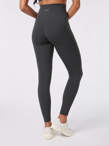 YO-GAYA Skinny Leggings in Grey