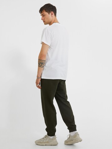 Tapered Pantaloni 'Maleo' di Young Poets in verde