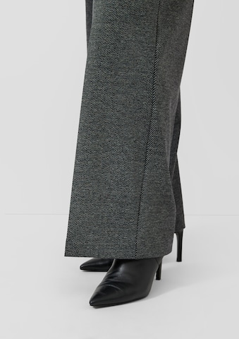 Wide Leg Pantalon à plis s.Oliver en gris