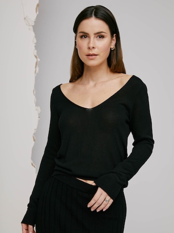 A LOT LESS - Pullover 'Mara' em preto: frente