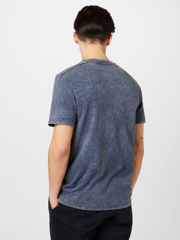 UNDER ARMOUR Performance Shirt in Grey