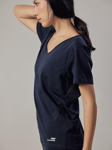 Maglietta 'T-Shirt Scollo Profondo' di OWN Off With Nature in blu