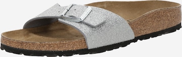 BIRKENSTOCK Pistokkaat 'Madrid' värissä hopea: etupuoli