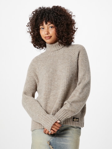 Superdry Sweater in Beige: front