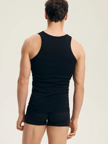 Henderson - Camiseta 'Unterhemd M 100, Achselhemd mit Rundhalsausschnitt XXL' en negro